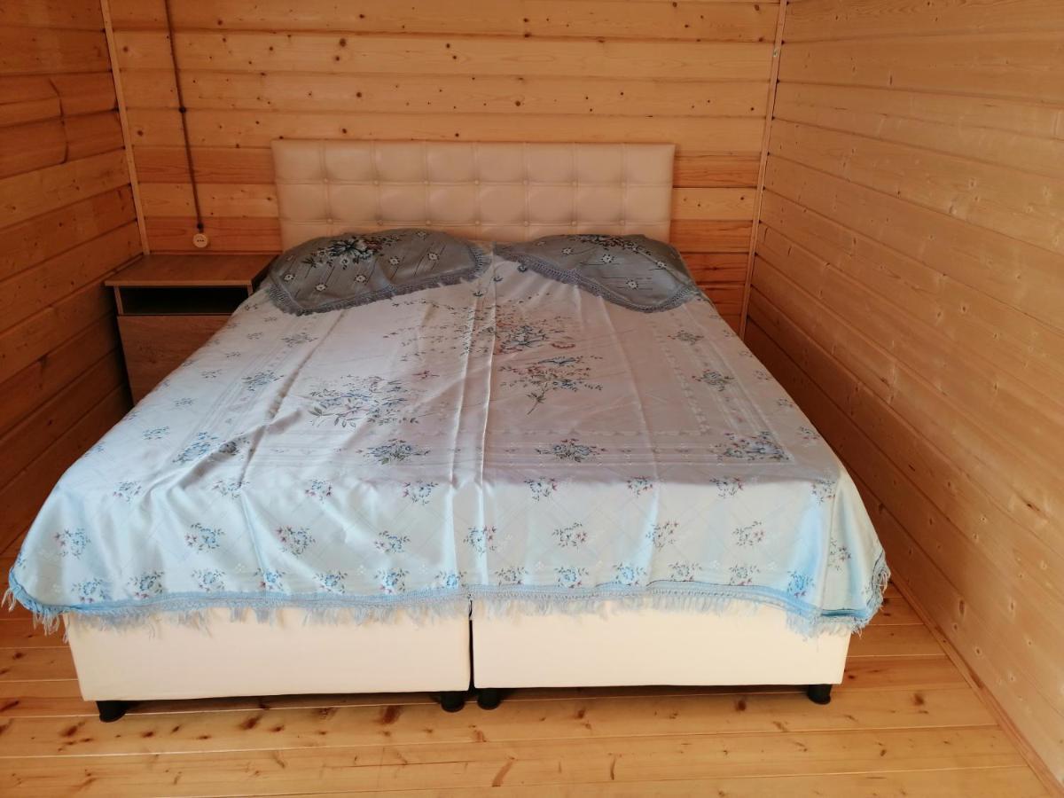 Деревянный Котеж The 1 С Выдом На Город บาทูมิ ภายนอก รูปภาพ