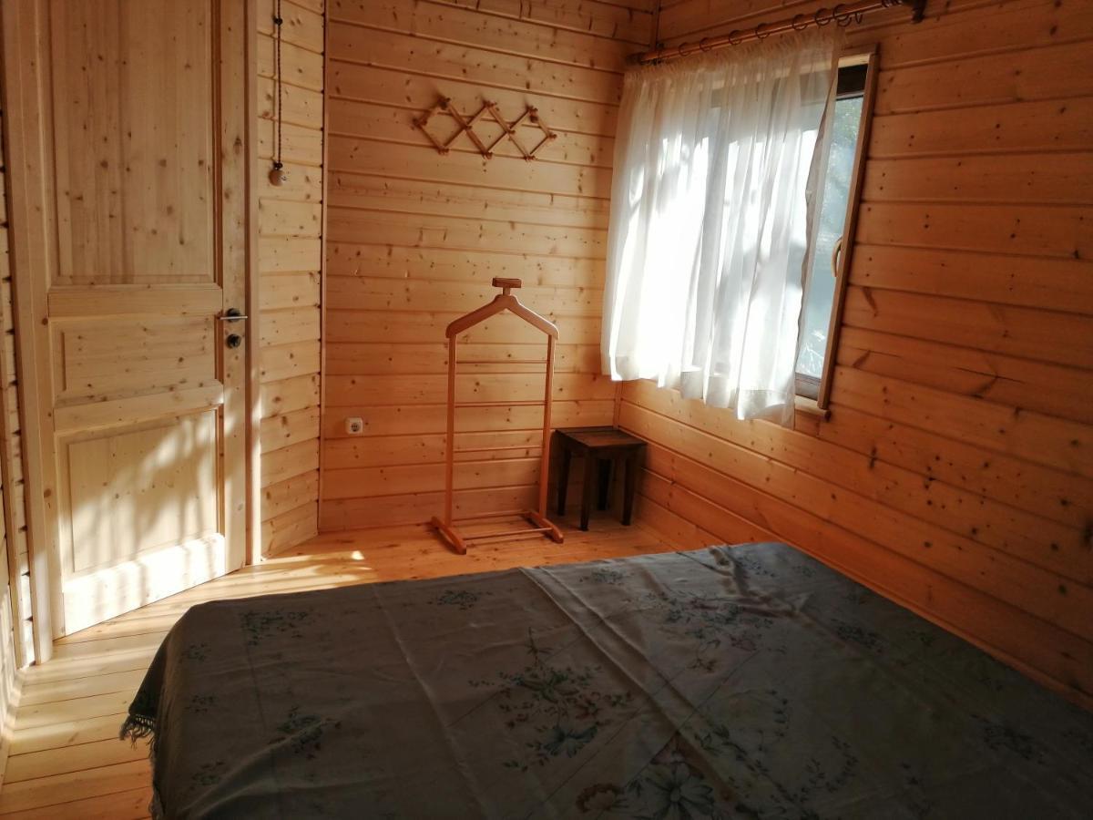 Деревянный Котеж The 1 С Выдом На Город บาทูมิ ภายนอก รูปภาพ